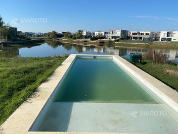 CASA EN VENTA EN CANTON ISLAS - MAROTO PROPIEDADES