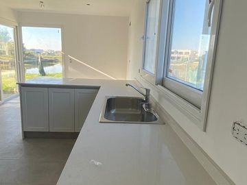 CASA EN VENTA EN CANTON ISLAS - MAROTO PROPIEDADES