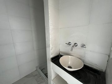 Av. Belgrano Al  5900, Wilde ¡Monoambiente en Venta!
