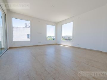 Casa - El Canton - Norte - 450.000 usd