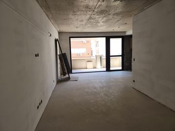 Departamento 3 ambientes con 2 balcones - Caballito - Venta