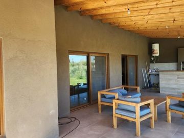 Casa en venta - 3 Dormitorios 1 Baño - 1118Mts2 - Florencio Varela