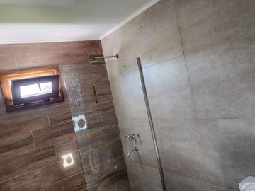 Casa en venta - 3 Dormitorios 1 Baño - 1118Mts2 - Florencio Varela