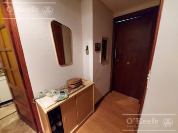 Casa de 6 ambientes en venta - Barrio Parque Bernal