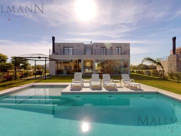 Casa en Pilara