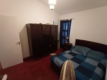 Venta Casa    Depto - 5 Dormitorios - B° Inaudi