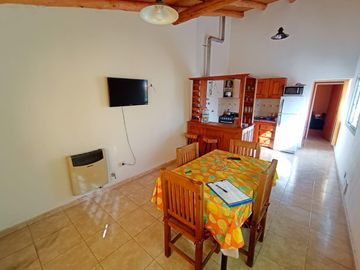 Venta Casa    Depto - 5 Dormitorios - B° Inaudi