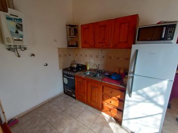 Venta Casa    Depto - 5 Dormitorios - B° Inaudi
