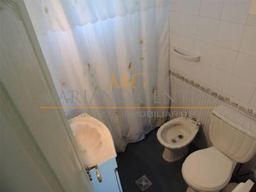 CASA-CHALET de 5 Ambientes *178m2 Cubiertos* Terreno 1.890m2