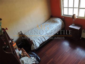 CASA-CHALET de 5 Ambientes *178m2 Cubiertos* Terreno 1.890m2