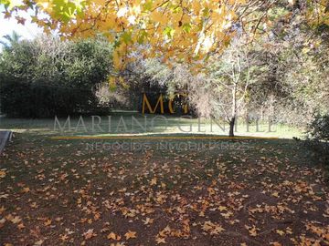 CASA-CHALET de 5 Ambientes *178m2 Cubiertos* Terreno 1.890m2