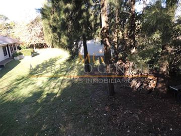CASA-CHALET de 5 Ambientes *178m2 Cubiertos* Terreno 1.890m2