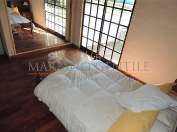 CASA-CHALET de 5 Ambientes *178m2 Cubiertos* Terreno 1.890m2