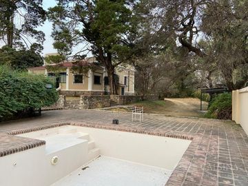 Villa-Allende-Golf---Calle-Vieytes.