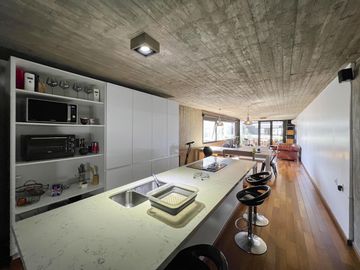Departamento de diseño con 2 dormitorios y amenities en zona río