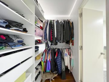 Departamento de diseño con 2 dormitorios y amenities en zona río