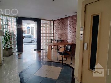 Divino Monoambiente con balcón en Balvanera!