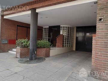 Divino Monoambiente con balcón en Balvanera!