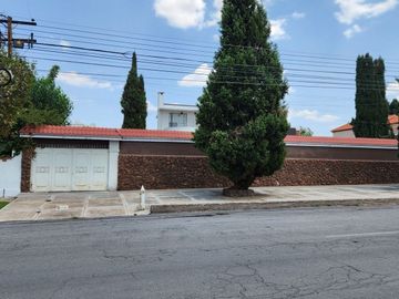 CASA EN VENTA ZARCO 1,342mts Terreno