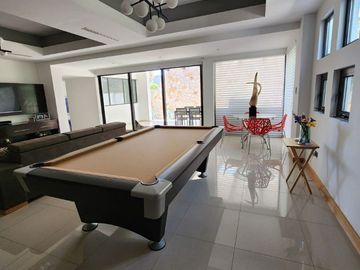 MODERNA CASA EN VENTA ZONA VALLES