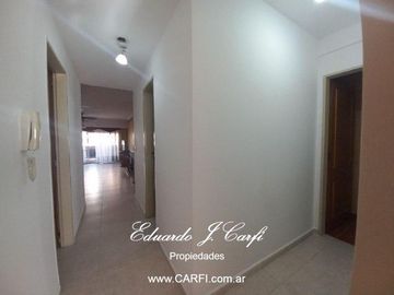 Venta Departamento 3 ambientes con cochera Castelar Norte