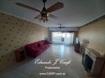 Venta Departamento 3 ambientes con cochera Castelar Norte