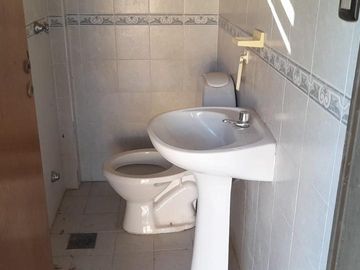 Casa en  venta tres dormitorios, Arguello Zona norte