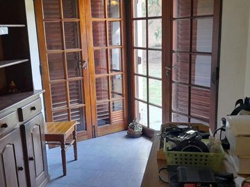 Casa en  venta tres dormitorios, Arguello Zona norte
