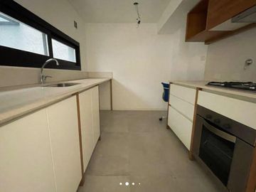 Departamento en  Venta de 4 ambientes