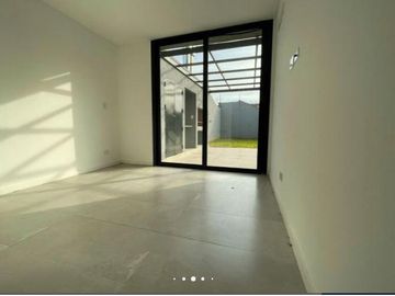 Departamento en  Venta de 4 ambientes