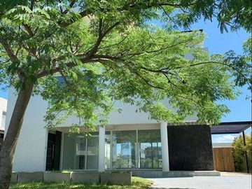 Casa en  Los Lagos, Nordelta