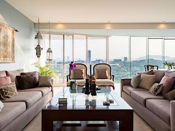 Departamento en Bosque Real , con vista al campo de golf.