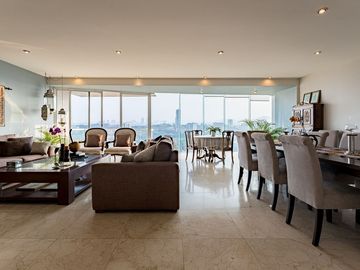 Departamento en Bosque Real , con vista al campo de golf.