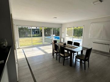 VENDO Casa en Cadaques (Funes Hills)