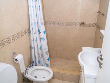Chalet  en venta Zona Parque Luro. Impecable estado