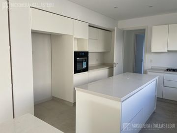 Casa en venta en Calesa Pilara
