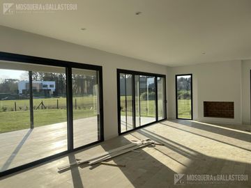 Casa en venta en Calesa Pilara