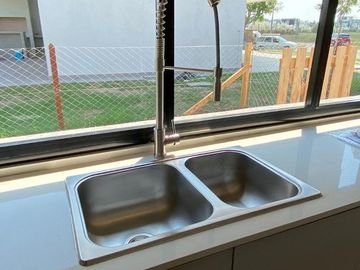 Casa en venta - 5 Dormitorios 5 Baños 2 Cocheras - 320Mts2 - Escobar