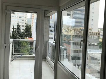 VENTA DEPARTAMENTO 2 DORM. EDIFICIO LOS TEROS - ANTARTIDA ARG. z CENTRO ALTO DE NEUQUEN
