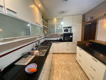 VENTA  DEPTO 3DORM EN NVA CÓRDOBA SEMIPISO DE CATEGORÍA