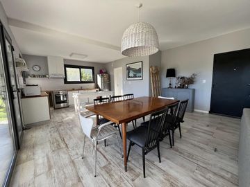 Casa en  Venta - Barrio Golf II Lote 416 de Costa Esmeralda - Fondo a la cancha de golf