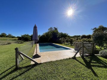Casa en  Venta - Barrio Golf II Lote 416 de Costa Esmeralda - Fondo a la cancha de golf