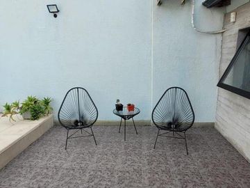 Casa con ubicación estratégica