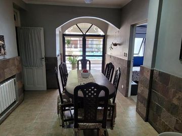 Casa con ubicación estratégica