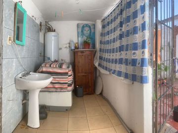 Venta - Casa 3 Dormitorios     Depto - B° Alto Alberdi