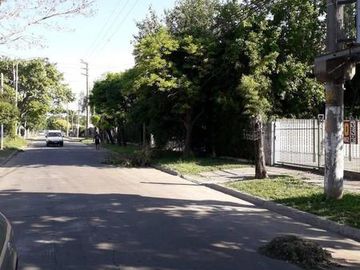 CHALET 3 AMBIENTES Y PARQUE EN MONTE GRANDE ZONA RESIDENCIAL