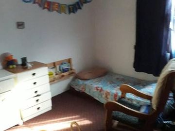 CHALET 3 AMBIENTES Y PARQUE EN MONTE GRANDE ZONA RESIDENCIAL