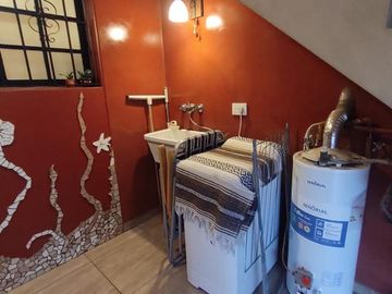 CASA EN VENTA DE 3 AMBIENTES GONZALEZ BALCARCE 3605 (REMEDIOS DE ESCALADA)