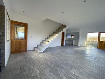 Casa a estrenar en  San Martin de los Andes
