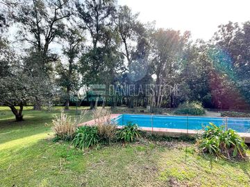 Quinta en  J. R. Jimenez 2000
